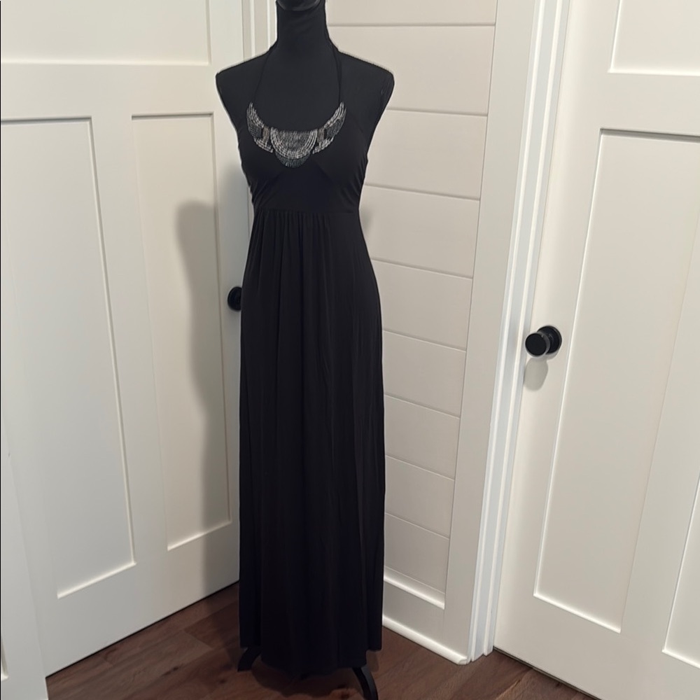 Elegant Black Halter Maxi Dress
